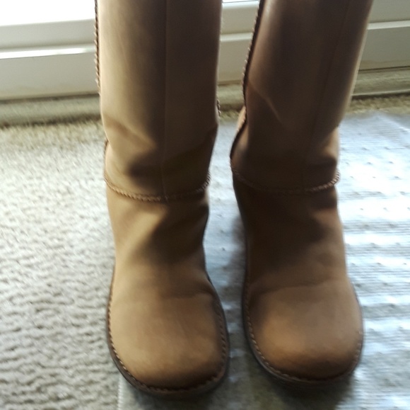 UGG Shoes - UGG Haywell Shearling Boots